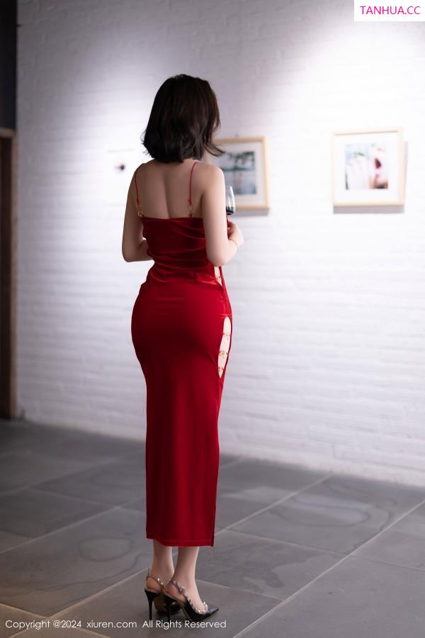 陈芝 芝芝Booty [XiuRen]高清写真图 2024.09.29 No.9229 徐莉芝Booty 美腿黑丝第11张图片